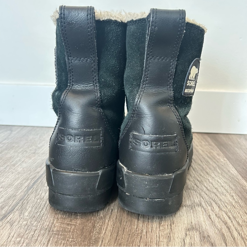 Sorel women’s waterproof leather/suede boots with small heal size 9 - Picture 4 of 9